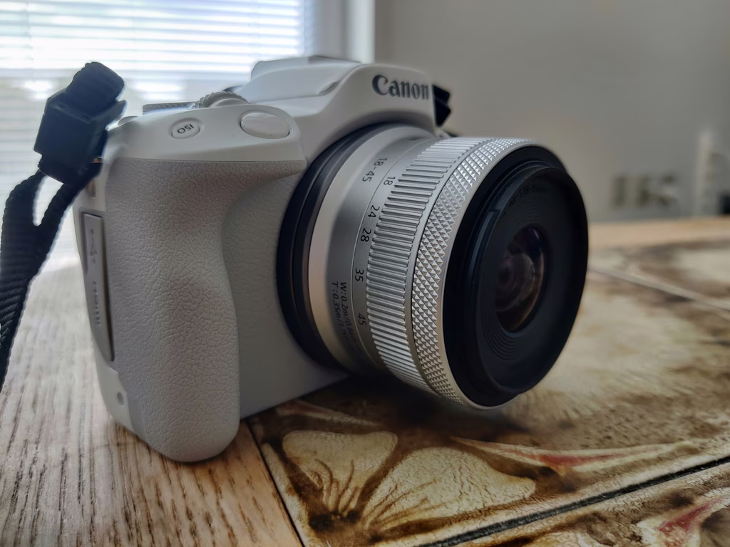 Canon EOS R50 Hybride APS-C Créateur