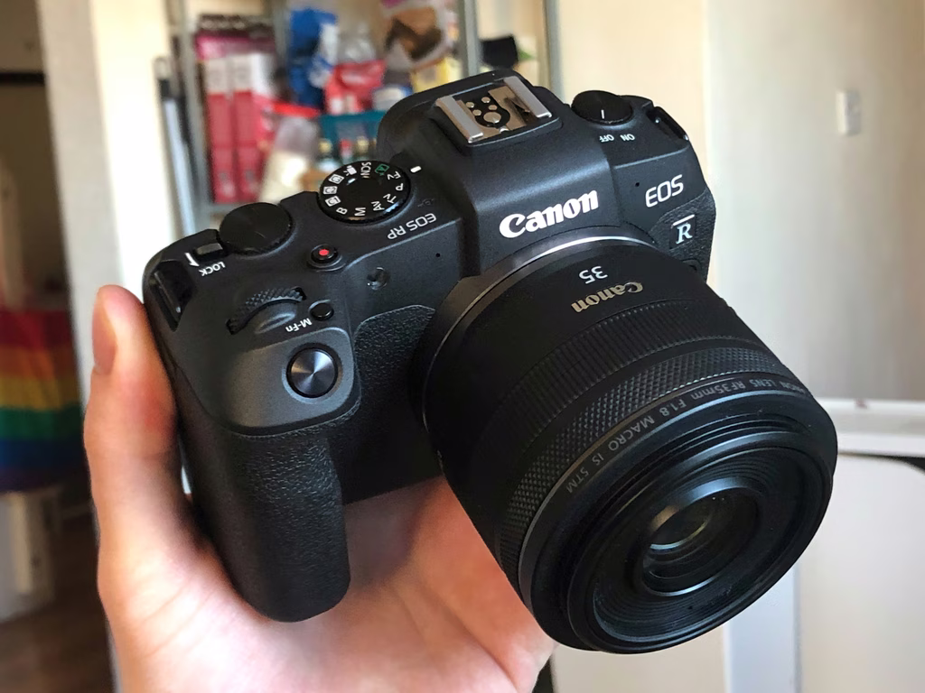 Canon EOS RP Hybride Plein Format Compact