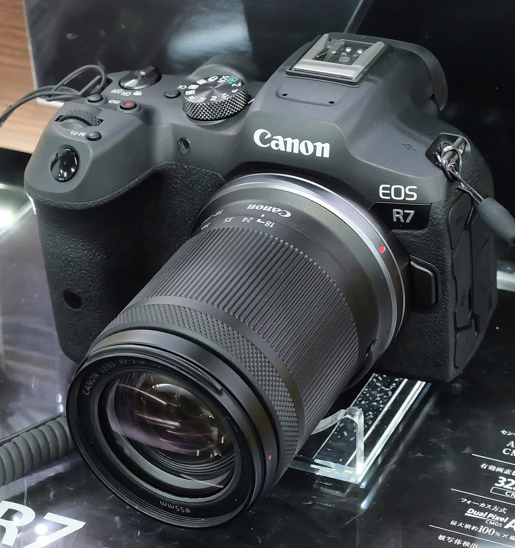 Canon EOS R7 Hybride APS-C